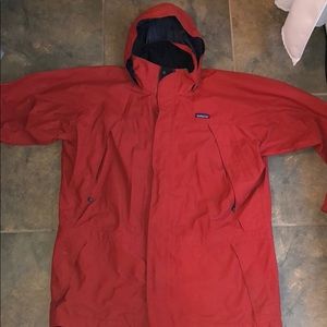 OBO! Need GONE!⛰ Patagonia long Raincoat XXL ⛰